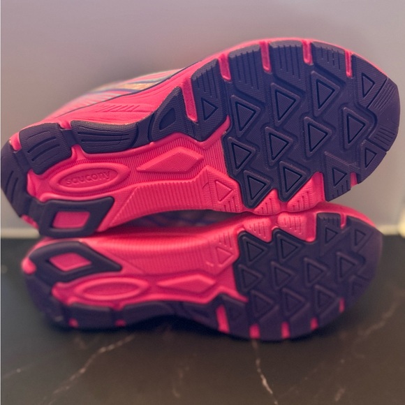 Saucony kinvara running sneakers - Picture 6 of 6